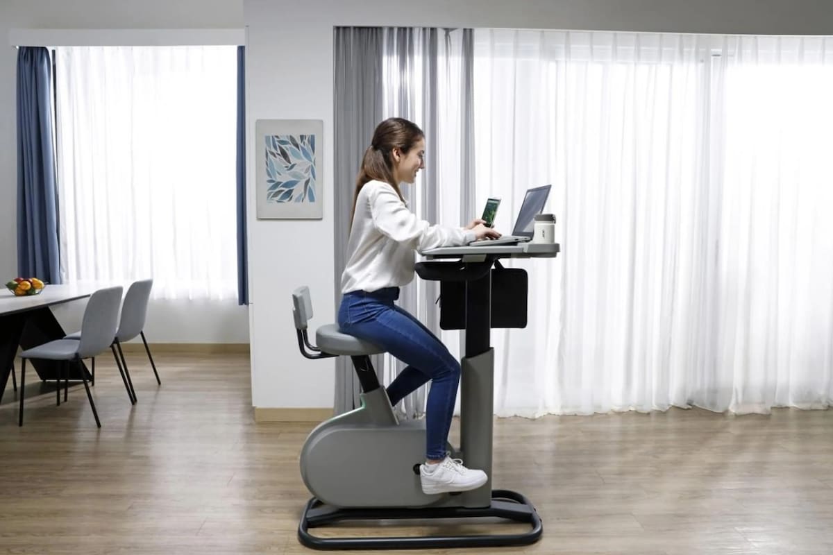 Una bici fija que puede cargar la notebook con el pedaleo mientras trabajás: eso propone la Acer eKinekt BD 3 que presentaron en la CES 2023