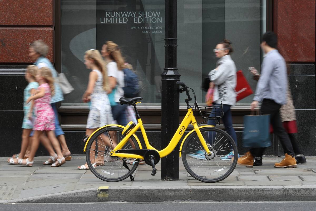 Una bicicleta sin candado de Ofo, una de las firmas chinas que ofrece el alquiler de los rodados mediante una aplicación móvil