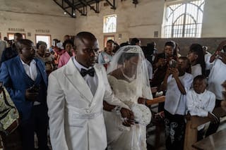 Una boda en medio de un brote de ébola demuestra que el amor perdura pese a las dificultades