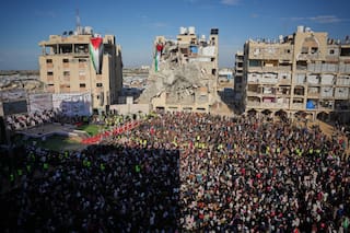 Una boda masiva en Gaza celebra la nueva vida tras años de guerra y tragedia
