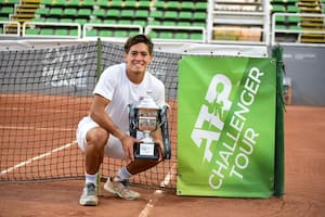 Una buena costumbre: Báez, campeón en Chile