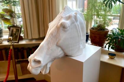 Una cabeza de caballo para resolver la eterna batalla por los mármoles del Partenón. Un consorcio de Oxford reproduce en mármol, con la tecnología de impresión 3-D, una de las esculturas de Fidias expuestas en el Museo Británico y reclamadas por Grecia