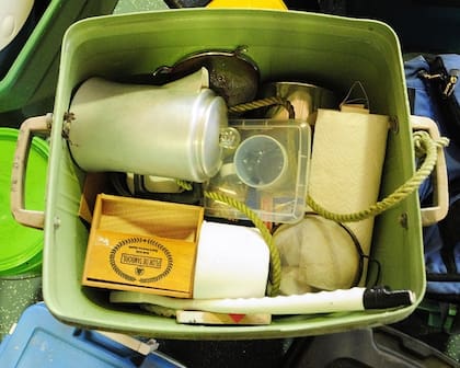 Una cafetera estaba entre los artículos fueron que encontrados en el campamento de Chris Knight.