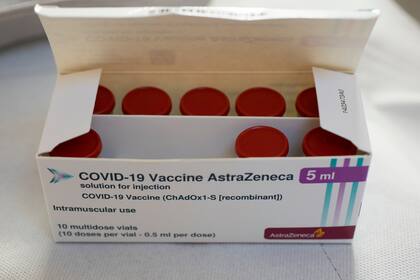 Una caja con dosis de la vacuna AstraZeneca contra el Covid-19