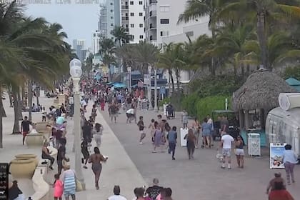 Una cámara de seguridad instalada en Hollywood Beach mostró el momento del tiroteo