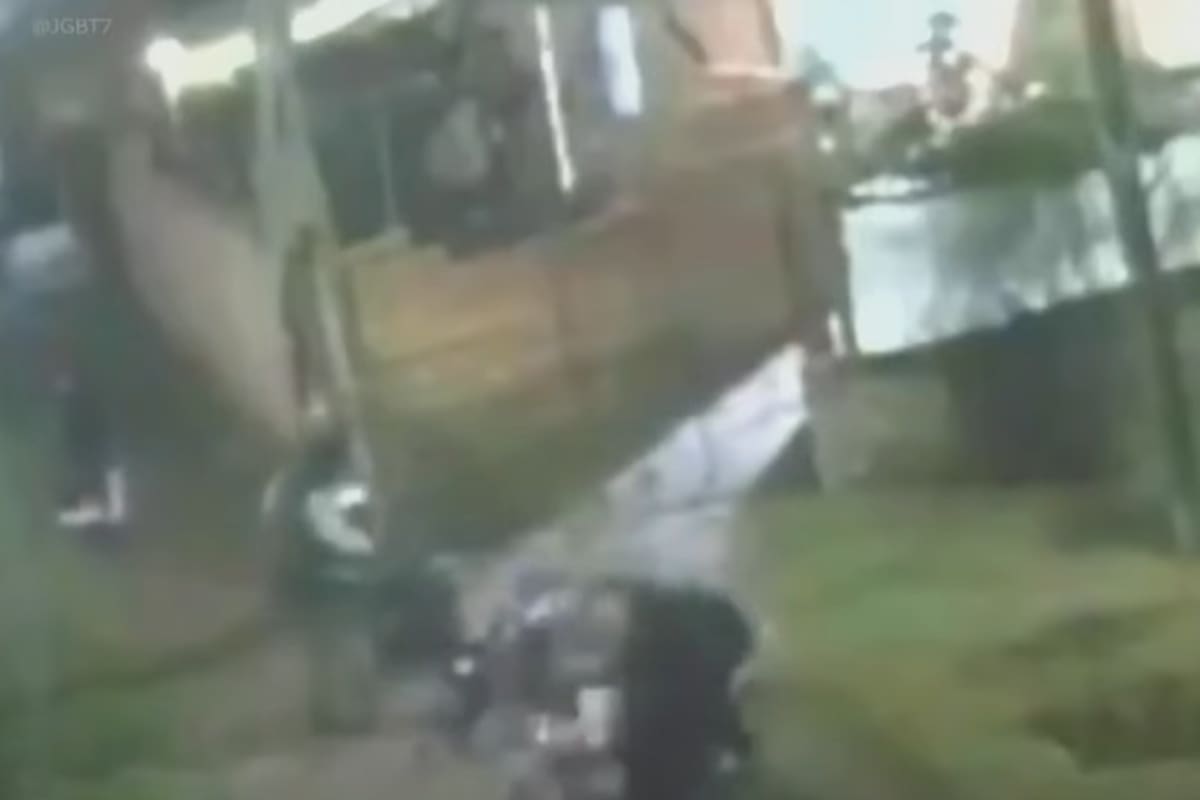 Una cámara de seguridad vecinal registró el robo en el barrio Albatros, partido de Merlo