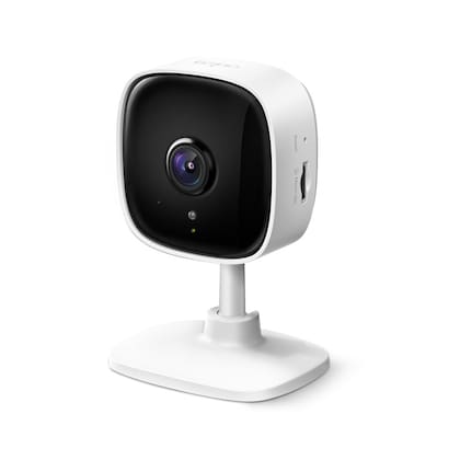 Una cámara de vigilancia hogareña TP-Link Tapo C100