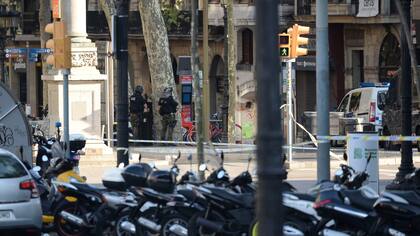Una camioneta atropelló a varias personas en Barcelona