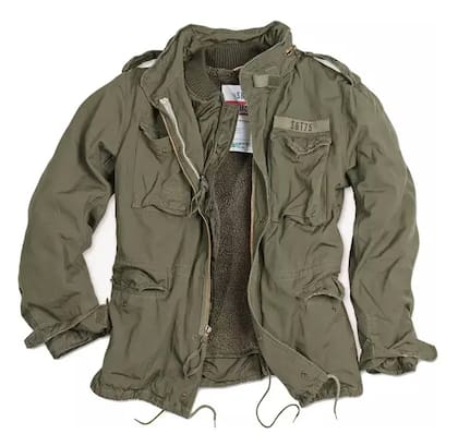 Una campera militar, su última compra