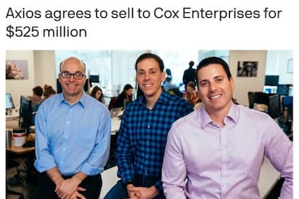 Una captura de la nota publicada por Axios en la que anuncia la compra del medio, con una foto de los tres fundadores