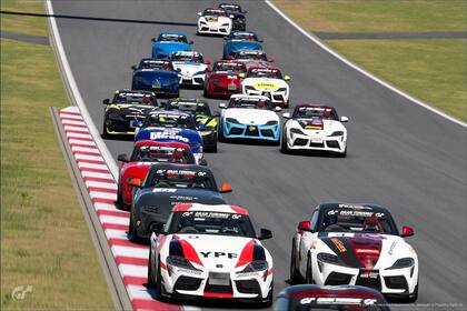 Una carrera virtual de la Toyota GR Supra GT Cup