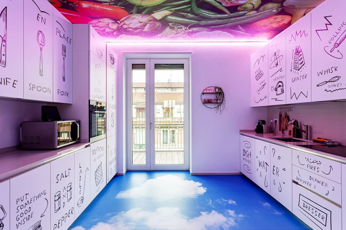 Una casa pensada y diseñada para alojar a influencers de Tik Tok e Instagram y que generen contenido in situ