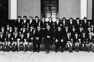 Cardenal Newman: cómo es el colegio donde se forma el poder