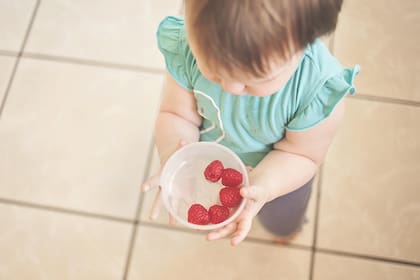 Una correcta alimentación es muy importante en los primeros 2.000 días de vida, según los médicos