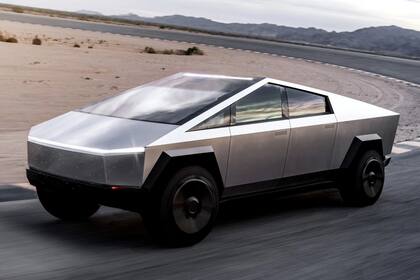 Una Cybetruck, cuyo modelo más caro cuesta casi 100.000 dólares; una autoridad de EE.UU. ordenó el viernes retirar todas estas pickups por un defecto de diseño potencialmente peligroso