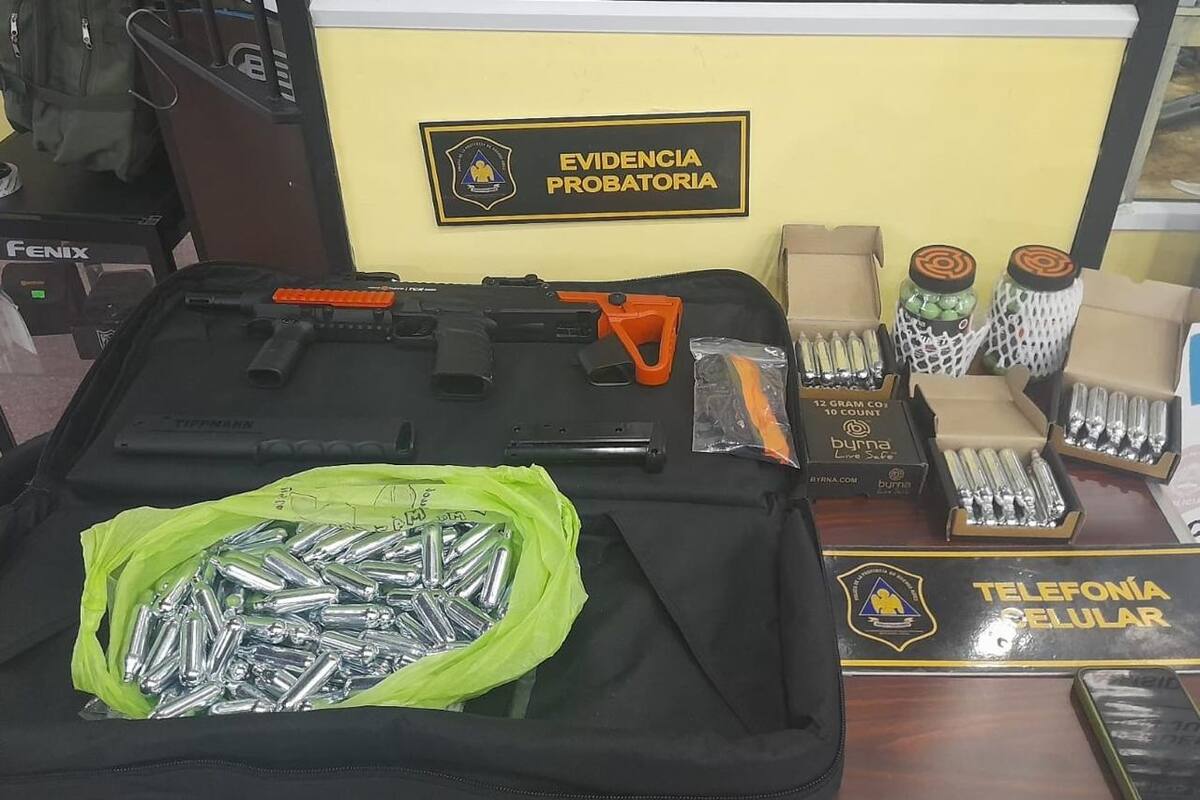 Una de las armas no letales que habían sido robadas