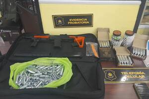 Una de las armas no letales que habían sido robadas