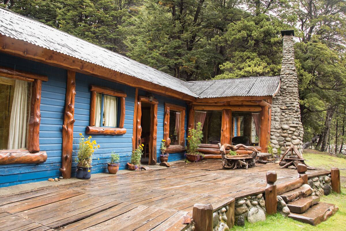 Una de las cabañas de Río Minero