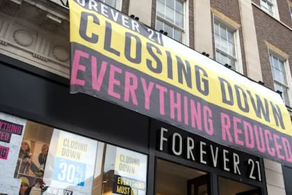 Una de las causas de la quiebra de Forever 21 está relacionada con la competencia en línea