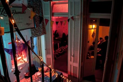 Una de las “cenas clandestinas” que hicieron en sus propios departamentos como “Los 3 Duendes”.