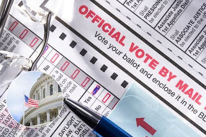 Una de las disposiciones del SAVE America Act es la obligatoriedad de adjuntar una copia de una identificación con foto junto con cada boleta de voto ausente enviada