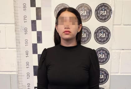 Una de las dos bolivianas detenidas en Ezeiza por poseer documentación falsa