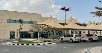 Una de las fachadas del Hospital Cubano de Qatar
