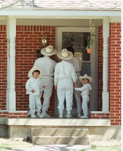 Una de las familias que seguían al líder de la secta (Getty Images)
