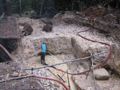 Una de las fotografías que la ingeniera Pereira tomo durante sus días de trabajo en la zona. Hay residentes de las minas ilegales que tienen decenas de años sin ir a la ciudad