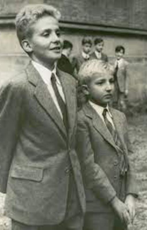 Una de las fotos más conocidas de los hermanos Juan Carlos y Alfonso