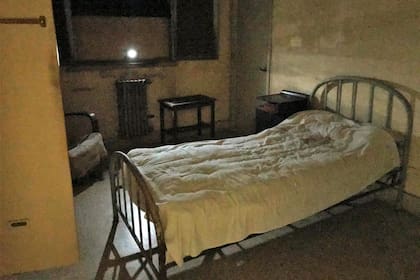 Una de las habitaciones para solteros. El hotel estaba dividido según la clase social de los visitantes