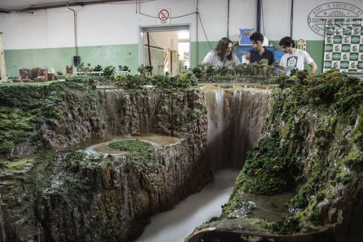 Una de las maquetas que creó Ricardo Martínez y su familia