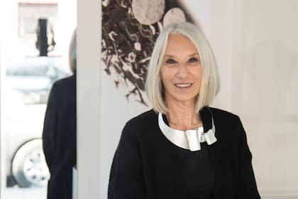 Una de las más destacadas maestras joyeras del país, por cuya escuela de 20 años pasaron cientos de creativos, reflexiona y define una disciplina que parece estar de moda, y que está más cerca del arte.