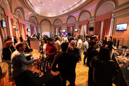 Una de las novedades será la presentación del Vino Aniversario de BONVIVIR, elaborado junto con Durigutti Family Winemakers