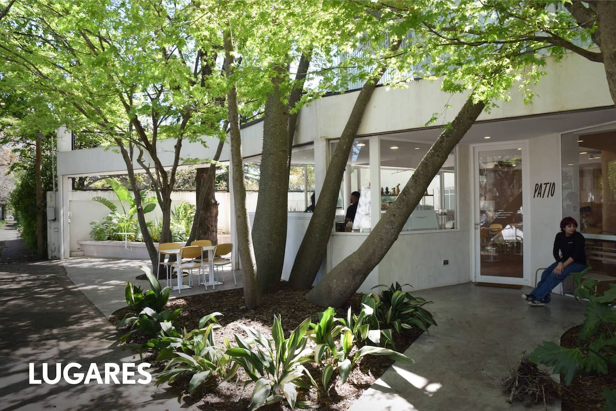 Una de las nuevas propuestas que reúne verde y buena cocina a pocos minutos de la ciudad