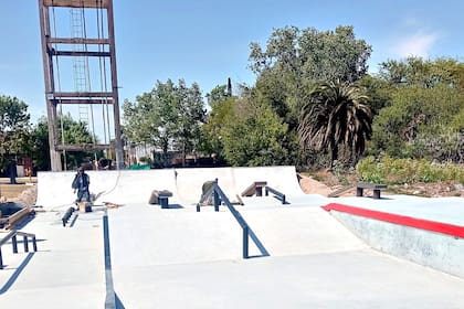Una de las obras en cuestión es una pista de patineta.