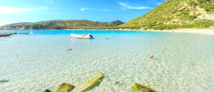 La curiosa regla de una playa italiana sobre el uso de las sombrillas