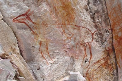 Una de las pinturas rupestres dañada por el canal Record
