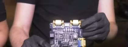 Una de las placas del microsatélite diseñado por los alumnos