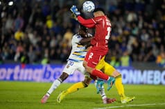 Enner Valencia debutó en Boca, que pasó a los cuartos de final de la Copa Sudamericana