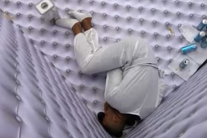 Una de las polémicas pruebas realizadas en el programa televisivo que se transmite en Brasil