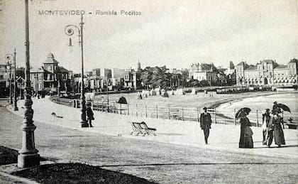 Una de las postales que reflejan La Rambla en los primeros años del siglo XX