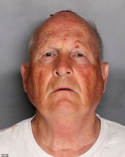 Una de las primeras fotos de Joseph DeAngelo, luego de su arresto en 2018