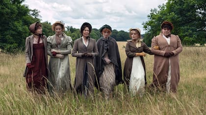 Una de las primeras imágenes del elenco de Orgullo y prejuicio difundidas por Netflix