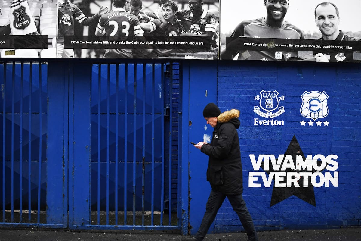 Una de las puertas de Goodison Park, el mítico estadio de Everton: el club inglés acaba de ser vendido a capitales estadounidenses