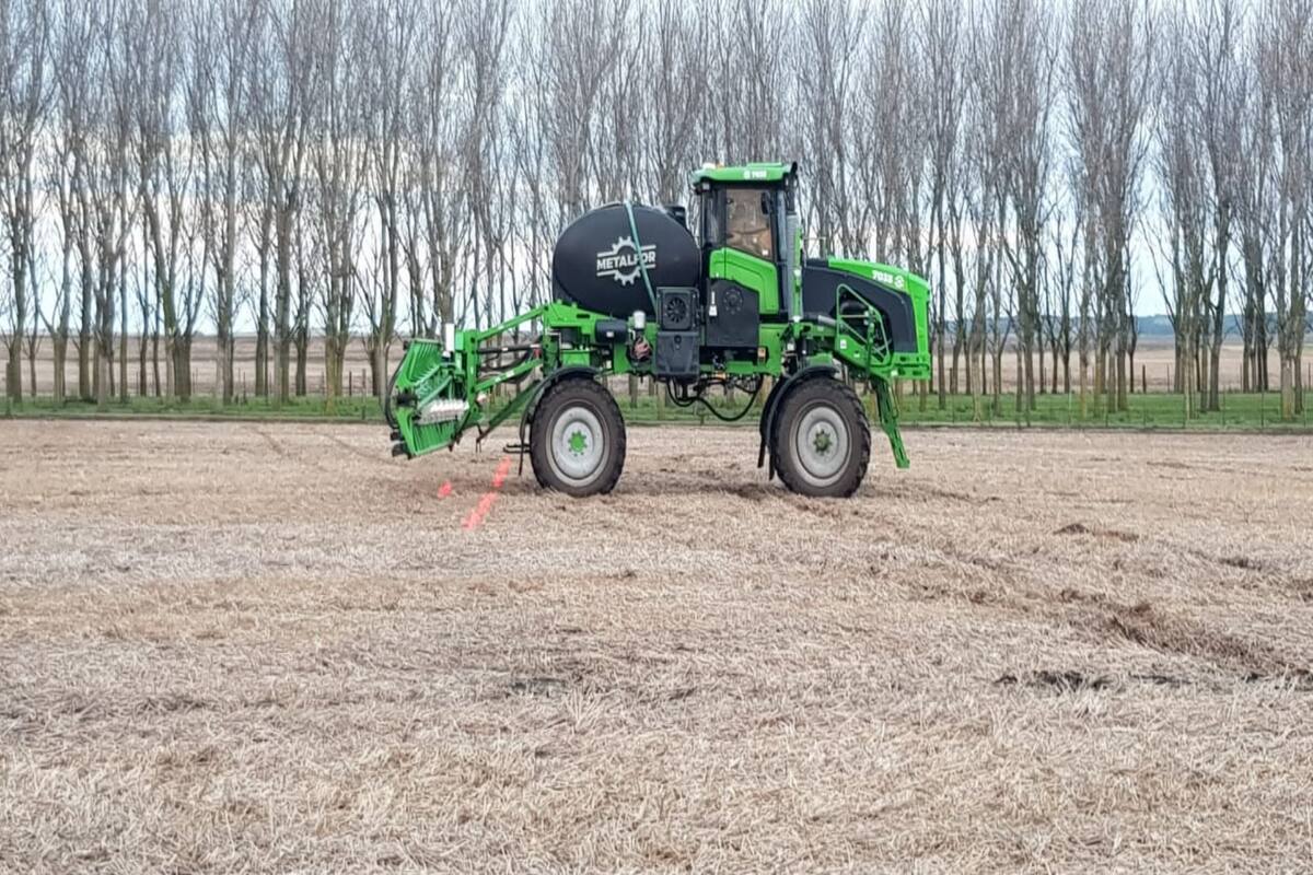 Una de las pulverizadoras con la tecnología instalada para aplicaciones dirigidas