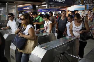 Subte: metrodelegados suspenden apertura de molinetes