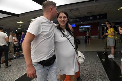 Una de las seis mujeres embarazadas rusas que fueron retenidas en Ezeiza