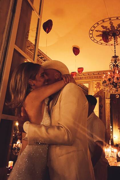 Una de las tantas postales que dejó la Love Party, tal como los novios bautizaron su fiesta parisina.