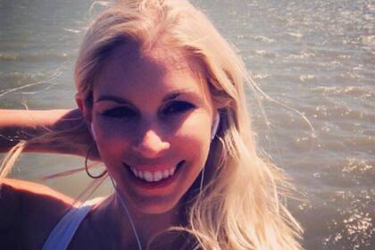 Una de las últimas fotos de sí misma que compartió en Facebook Gemma Sisson, antes de morir de cáncer el pasado miércoles (Facebook)